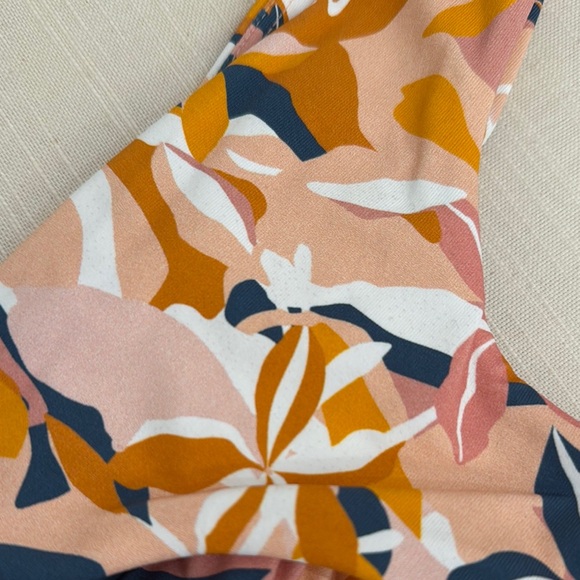 Midori Swim Brayden Bikini Bottom in Laie Print Size Large - Picture 4 of 7